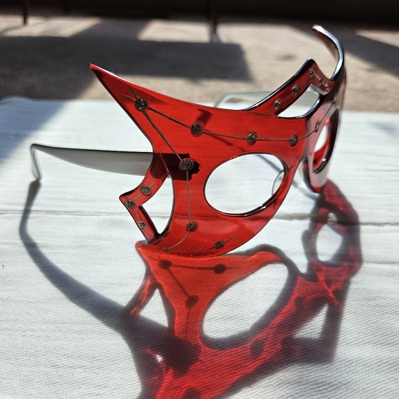 stand Grattea Glasses - Picture 2 of 6